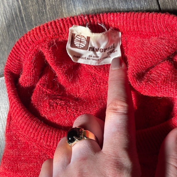 L Vintage Universal Knit creamy tomato coralred short sleeve shirt 80’s academia - Picture 10 of 11